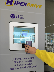 NOLEGGIO AUTO SELF-SERVICE - SCANSIONA IL TUO CODICE QR